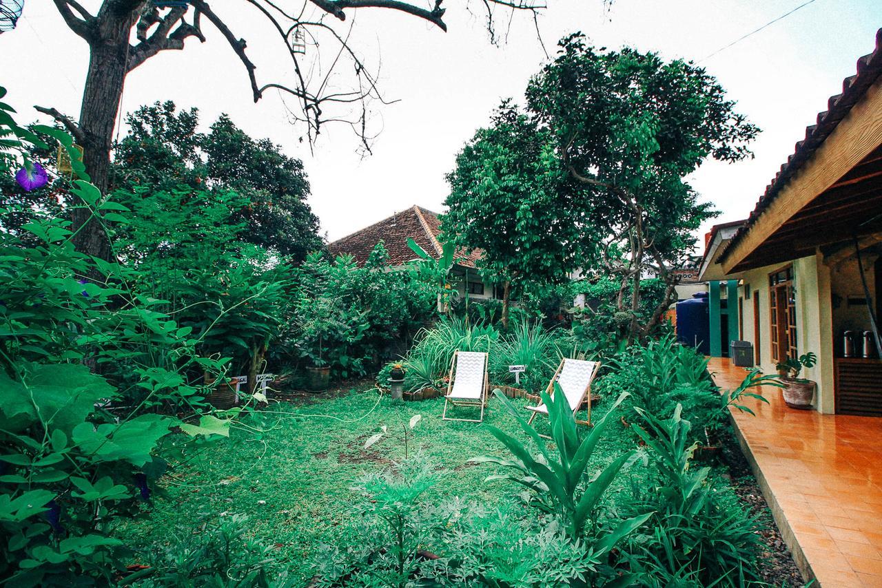 Reddoorz Hostel @ Kotagede Yogyakarta Exterior photo