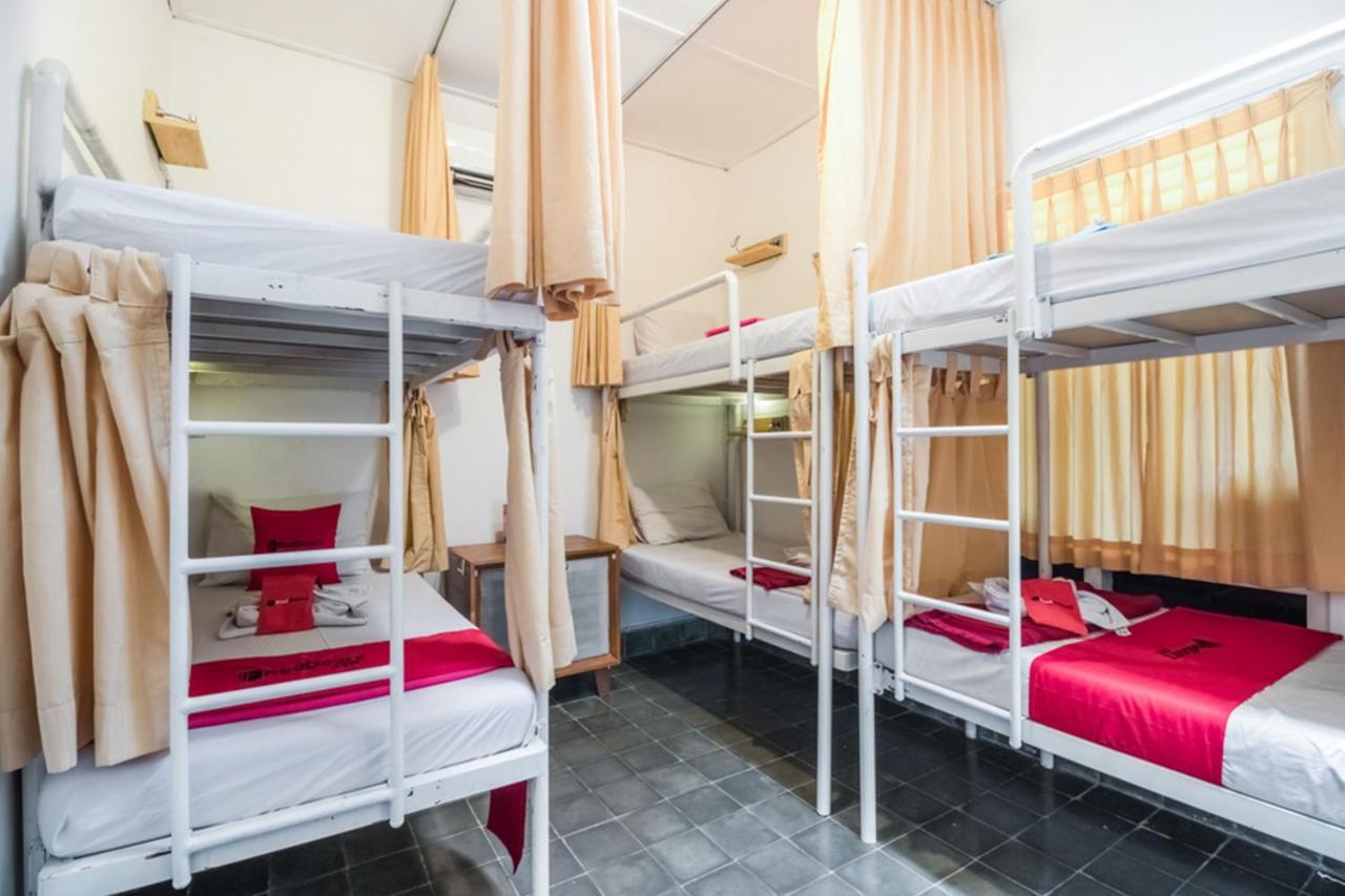 Reddoorz Hostel @ Kotagede Yogyakarta Exterior photo