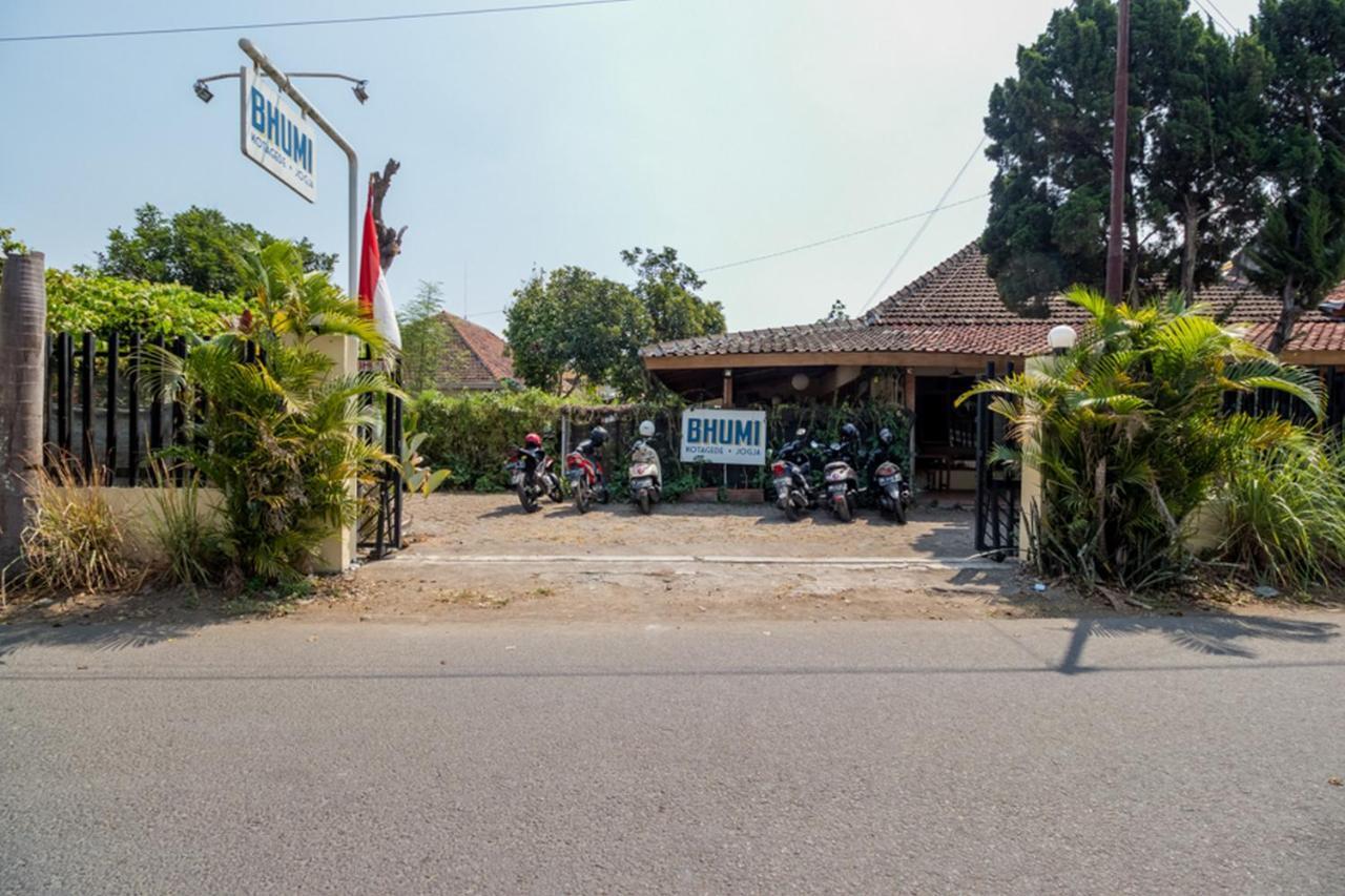 Reddoorz Hostel @ Kotagede Yogyakarta Exterior photo