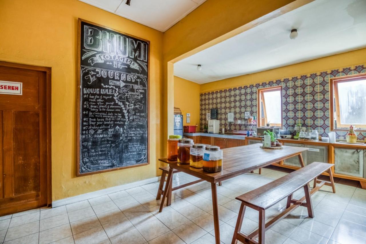 Reddoorz Hostel @ Kotagede Yogyakarta Exterior photo